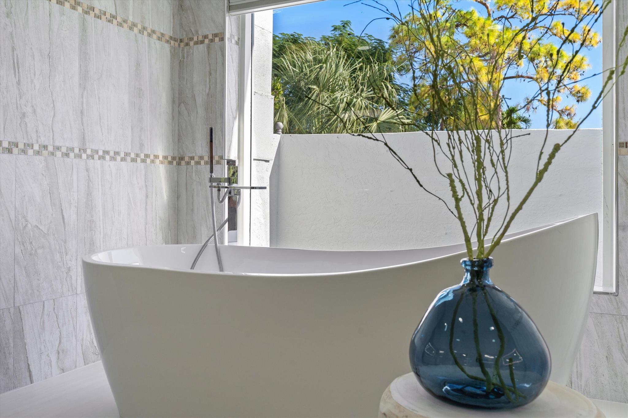 PINE LAKE - Residential