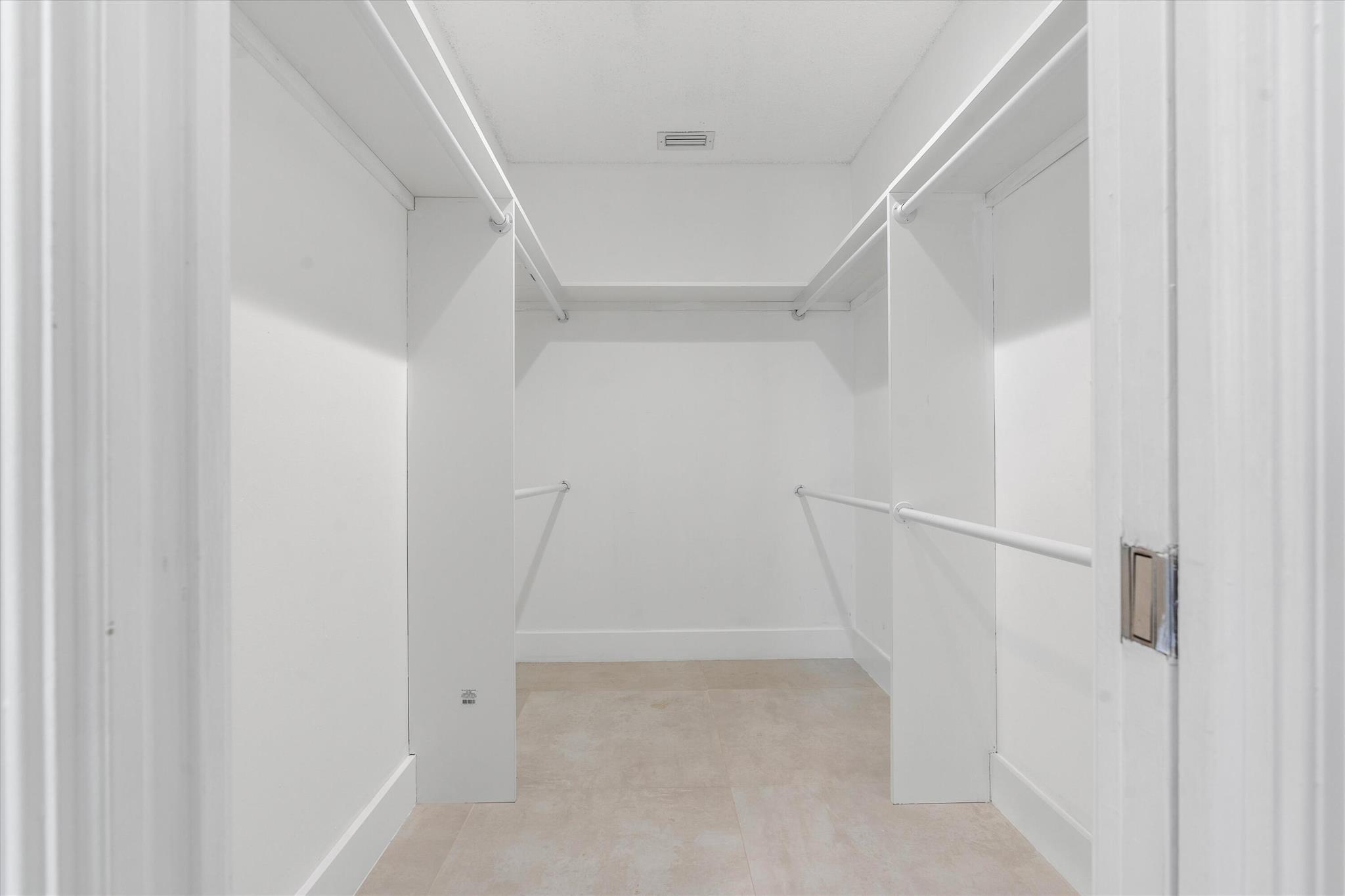 PINE LAKE - Residential