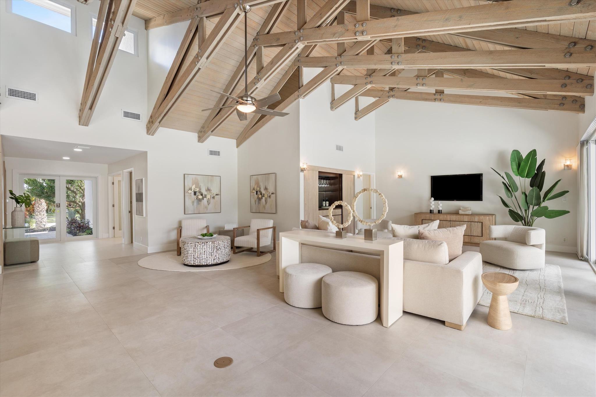 PINE LAKE - Residential