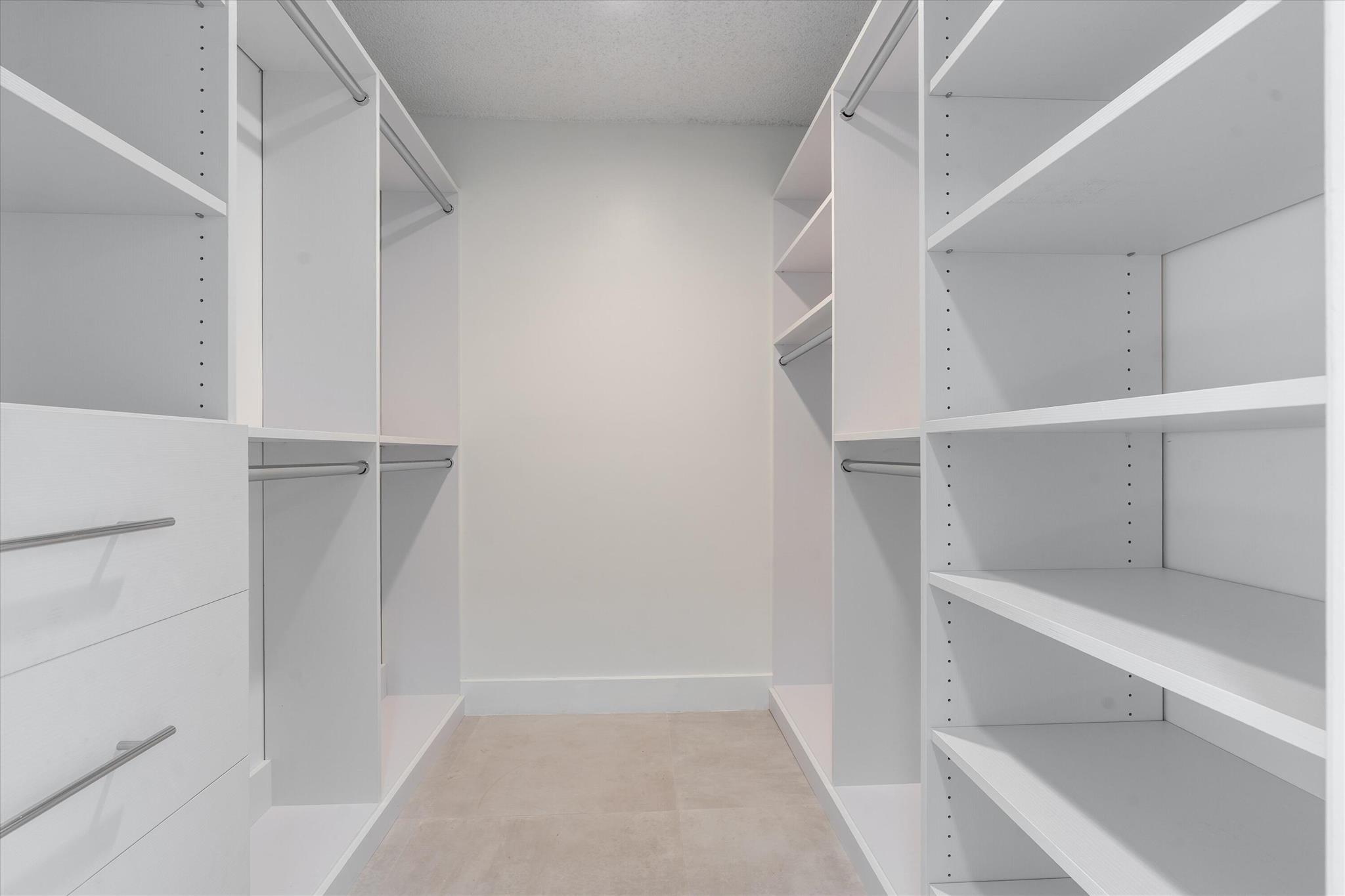 PINE LAKE - Residential