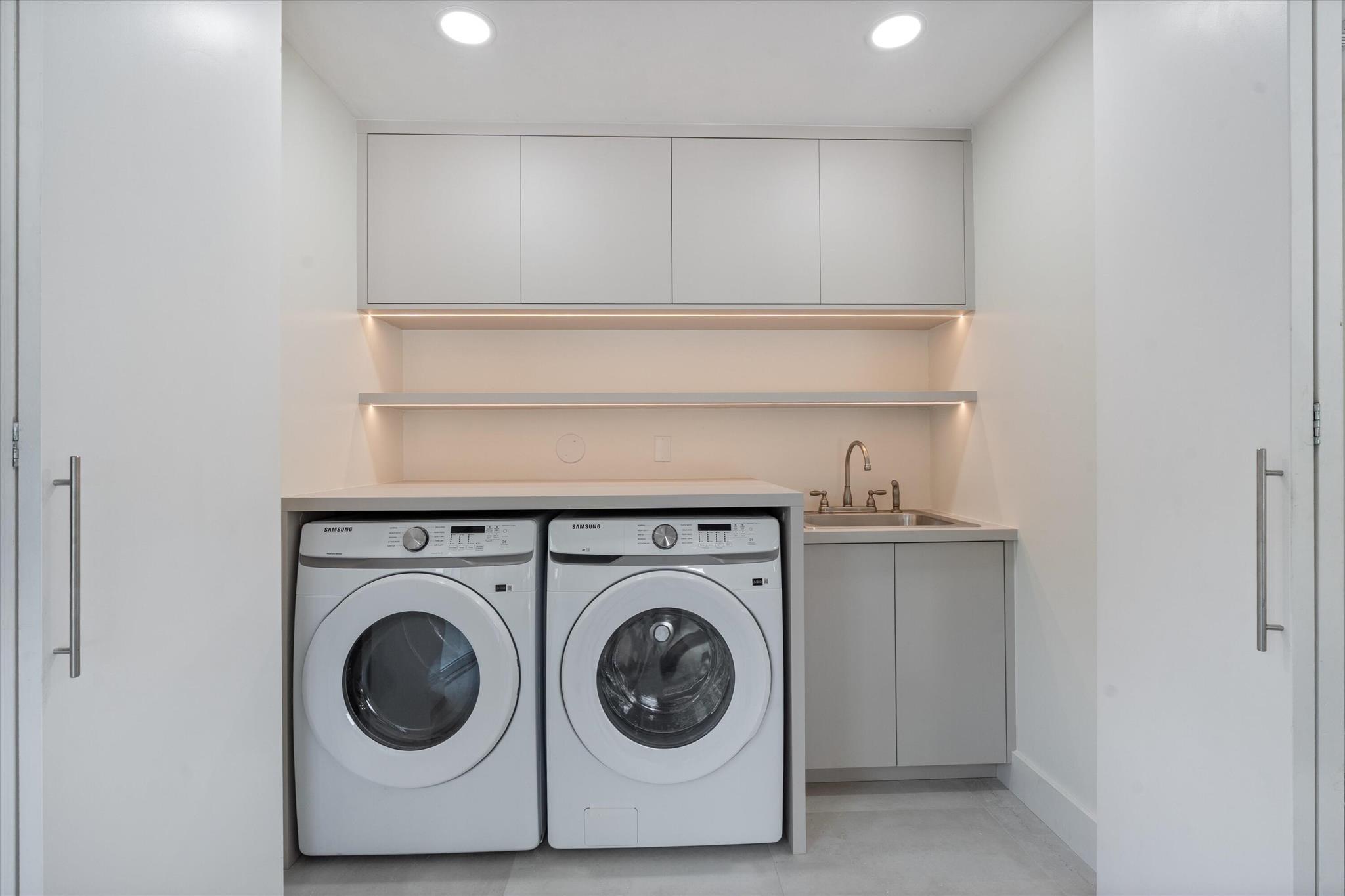 PINE LAKE - Residential