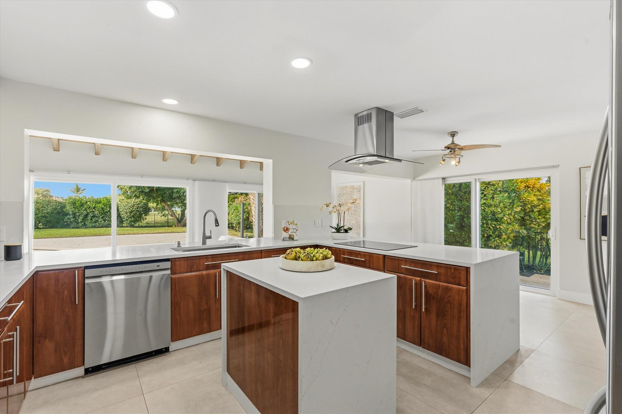 PINE LAKE - Residential