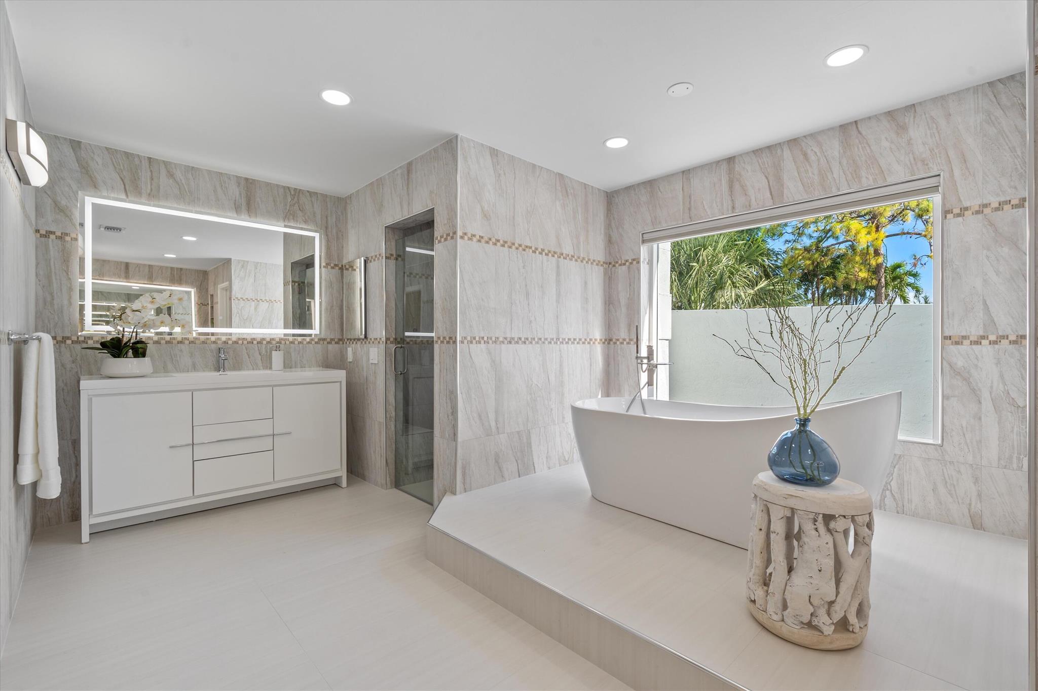 PINE LAKE - Residential