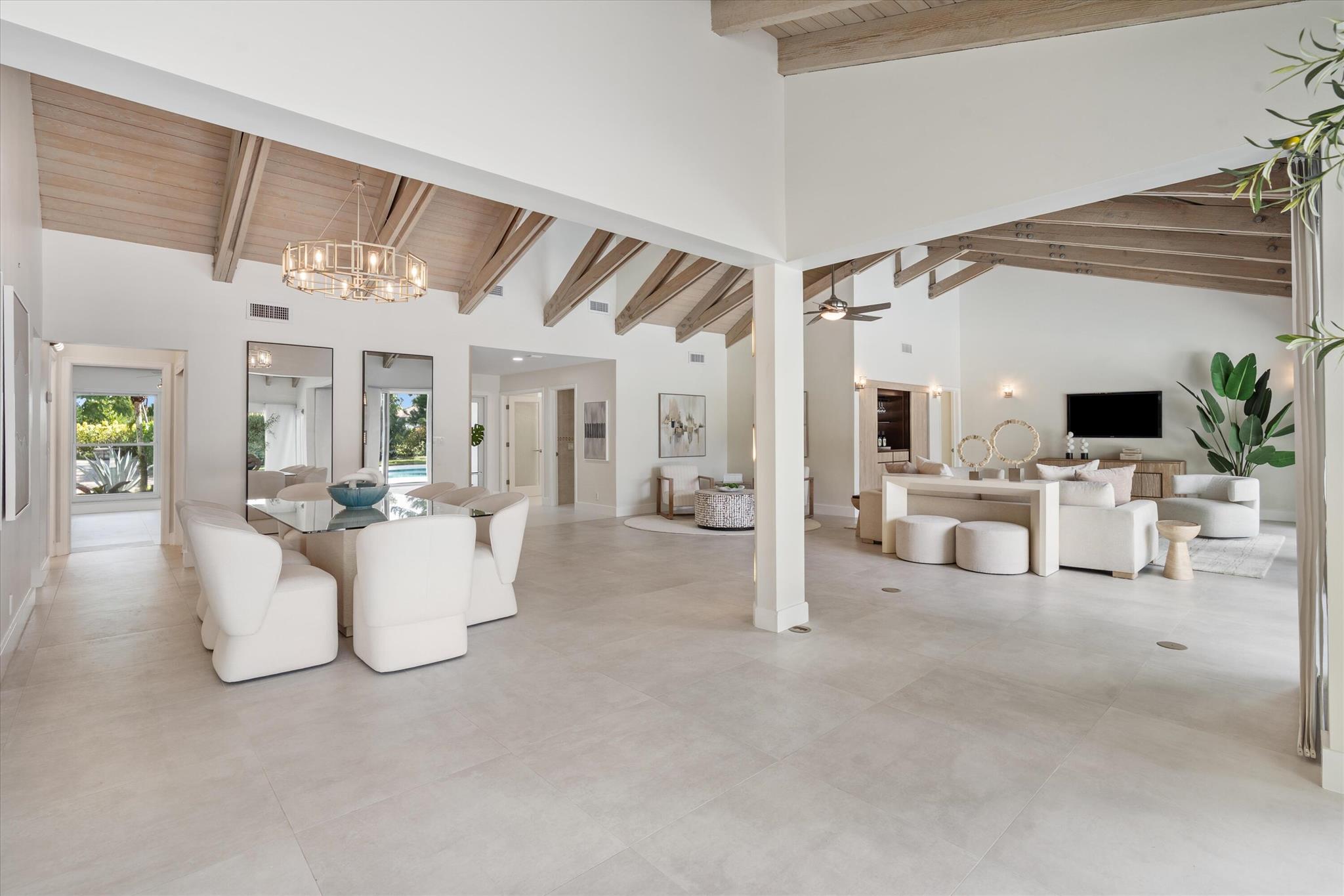 PINE LAKE - Residential