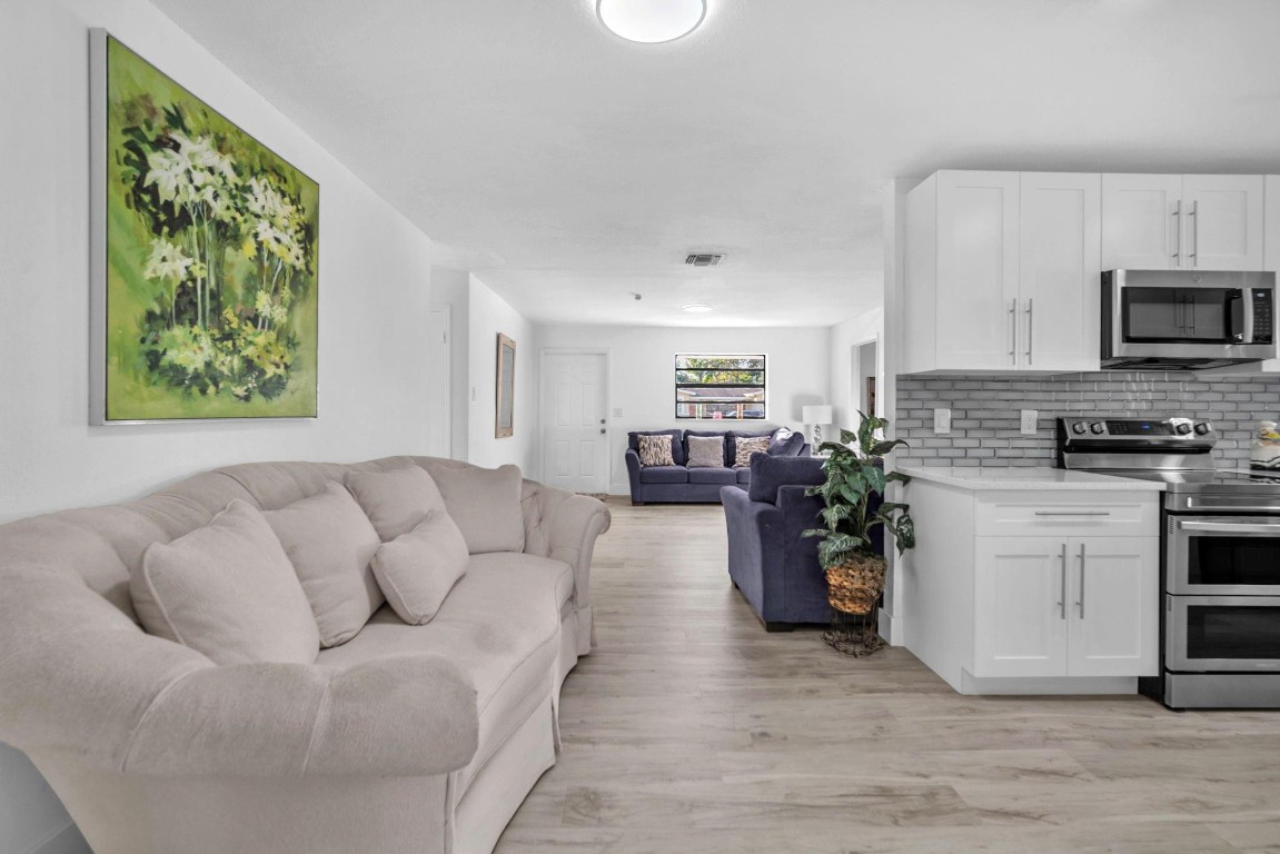 Castle Gardens 2 67-34 B - Residential