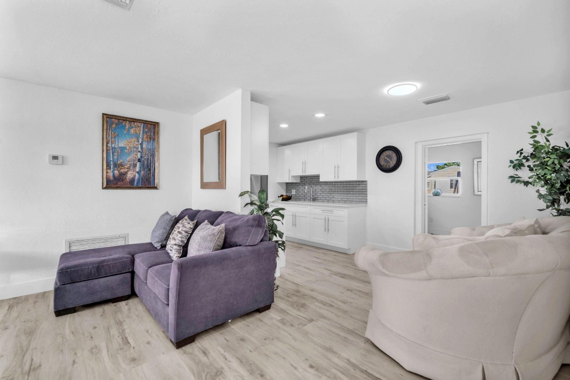 Castle Gardens 2 67-34 B - Residential