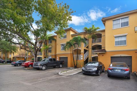 Condominium in Pembroke Pines FL 9640 2nd St St 1.jpg