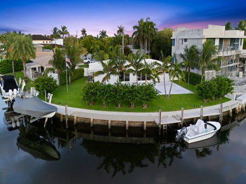 Tiny photo for 2421 NE 50th Street, Lighthouse Point, FL 33064 (MLS # B26037684)