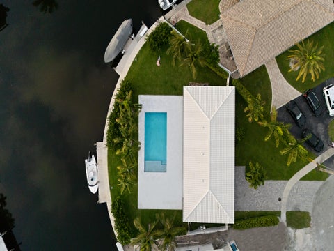Tiny photo for 2421 NE 50th Street, Lighthouse Point, FL 33064 (MLS # B26037684)