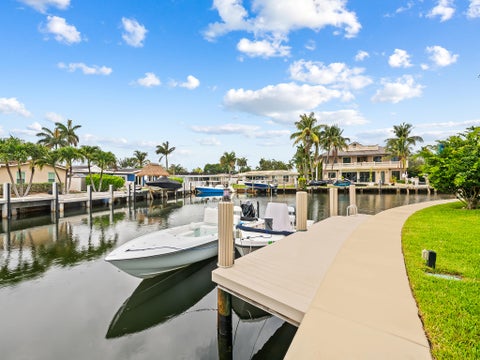 Tiny photo for 2421 NE 50th Street, Lighthouse Point, FL 33064 (MLS # B26037684)