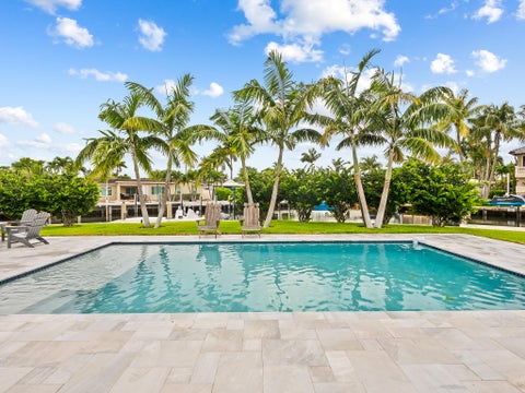 Tiny photo for 2421 NE 50th Street, Lighthouse Point, FL 33064 (MLS # B26037684)