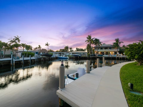 Tiny photo for 2421 NE 50th Street, Lighthouse Point, FL 33064 (MLS # B26037684)