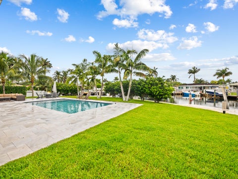 Tiny photo for 2421 NE 50th Street, Lighthouse Point, FL 33064 (MLS # B26037684)