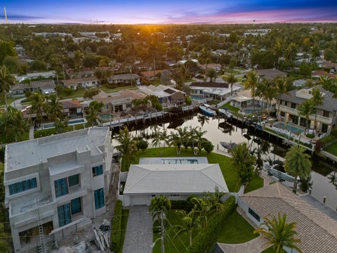 Tiny photo for 2421 NE 50th Street, Lighthouse Point, FL 33064 (MLS # B26037684)