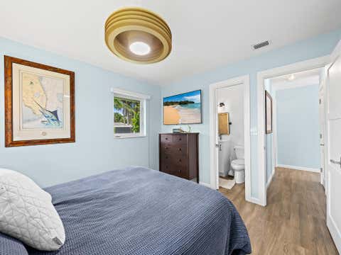Tiny photo for 2421 NE 50th Street, Lighthouse Point, FL 33064 (MLS # B26037684)