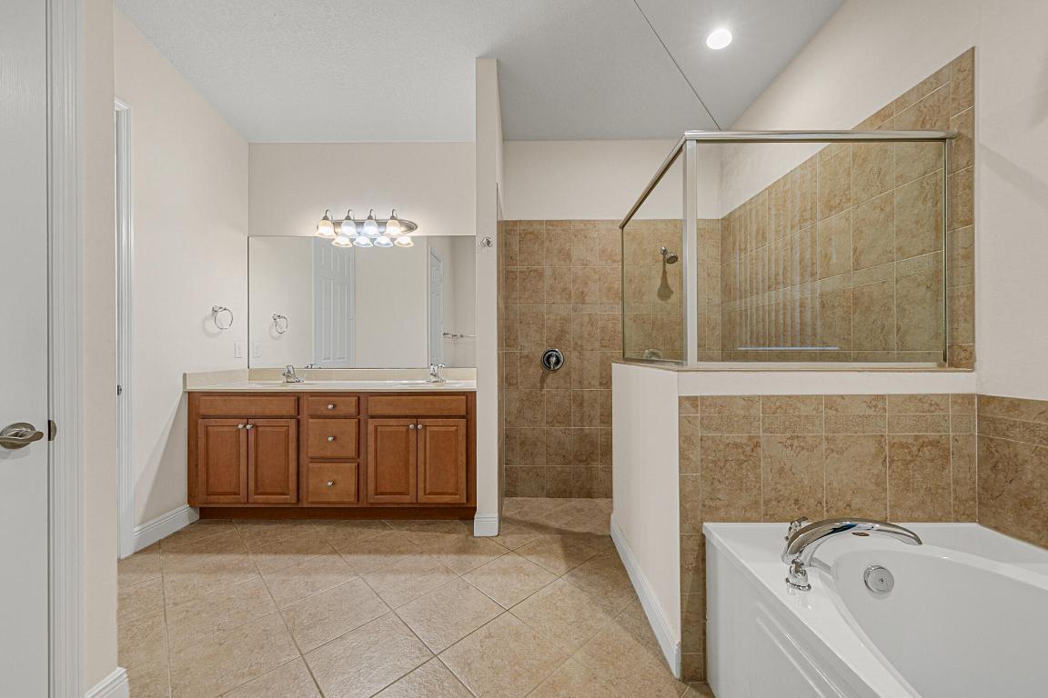 COLLIER CLUB PHASE IIIA SUB - Residential