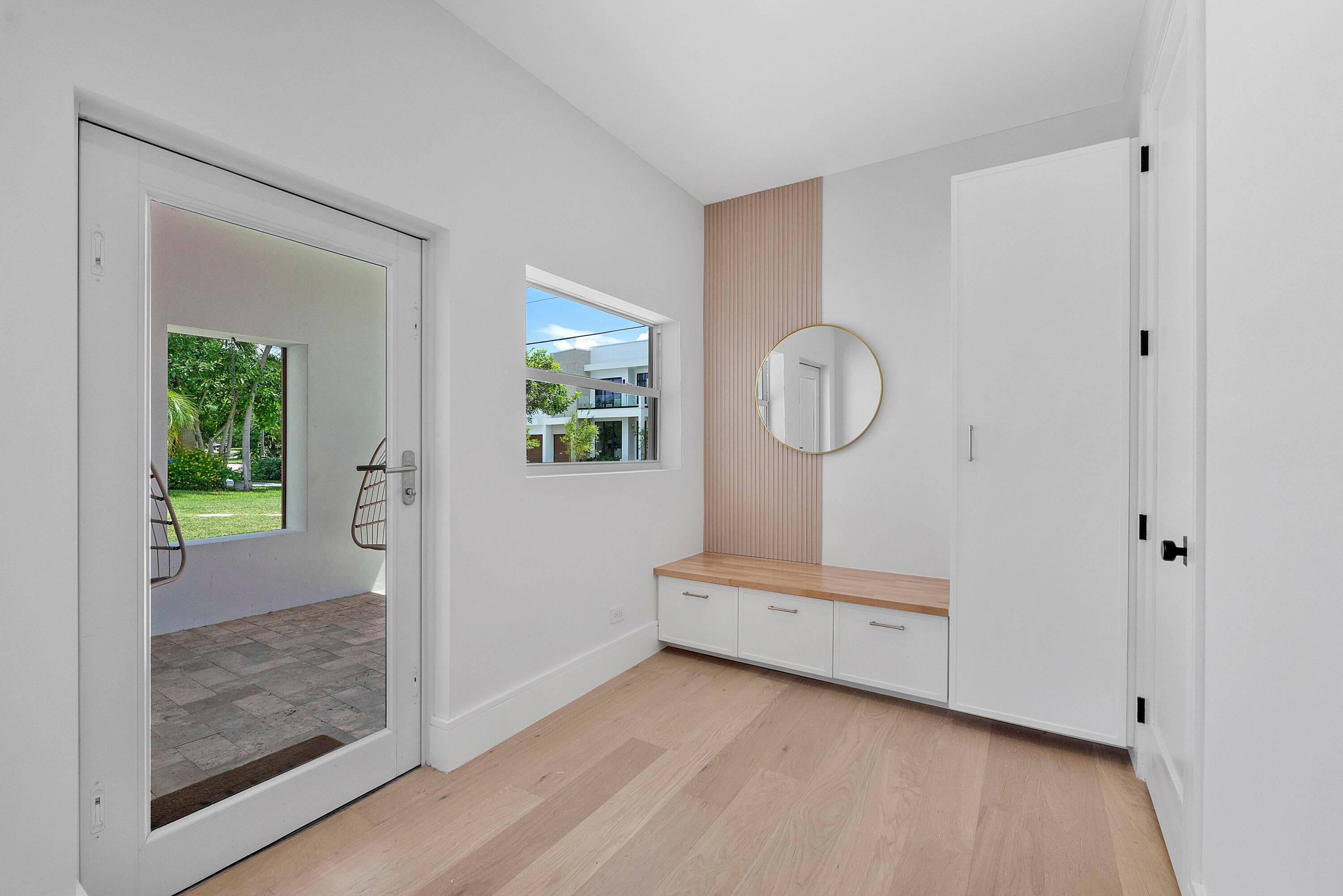 303 SW 14TH Place