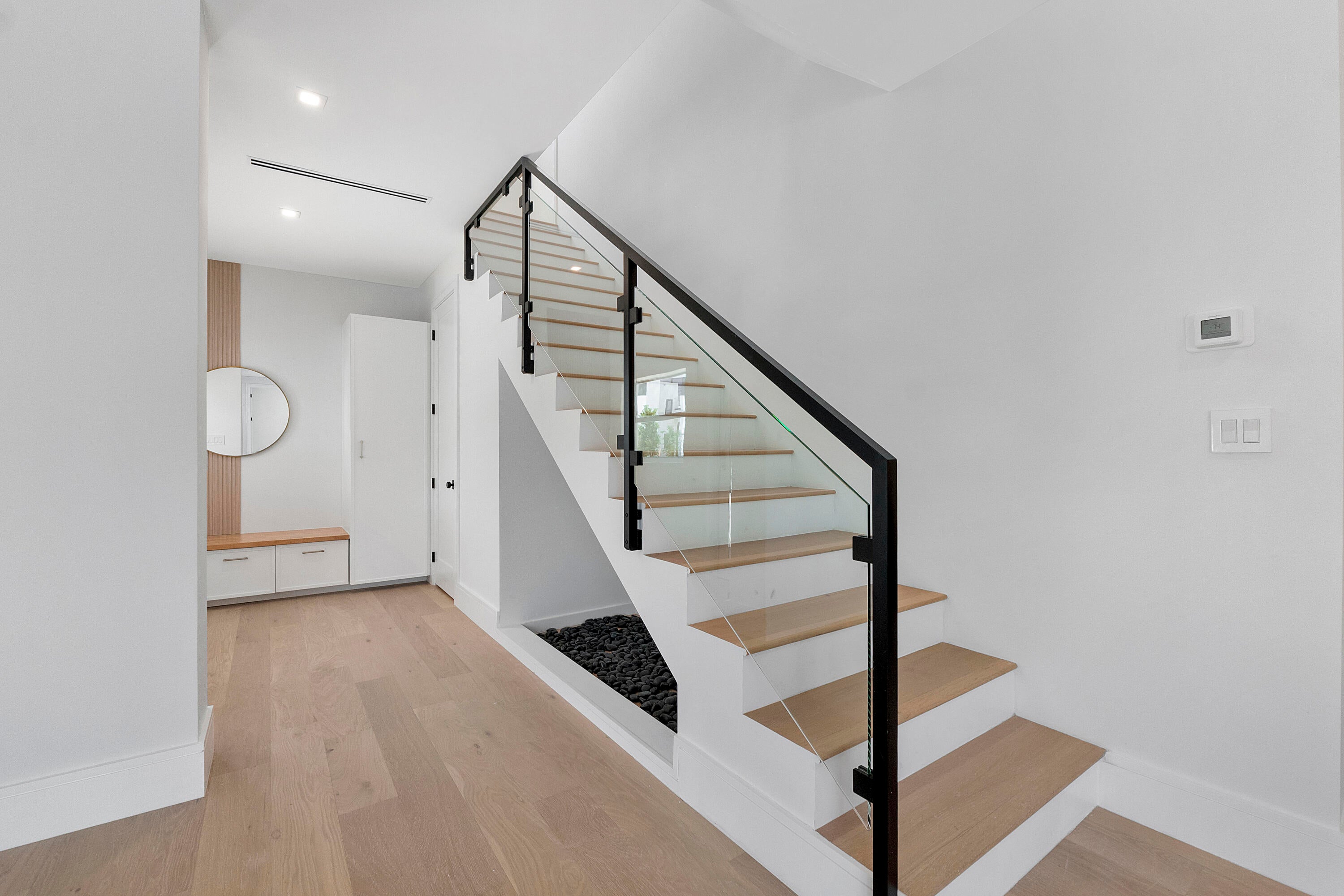 303 SW 14TH Place