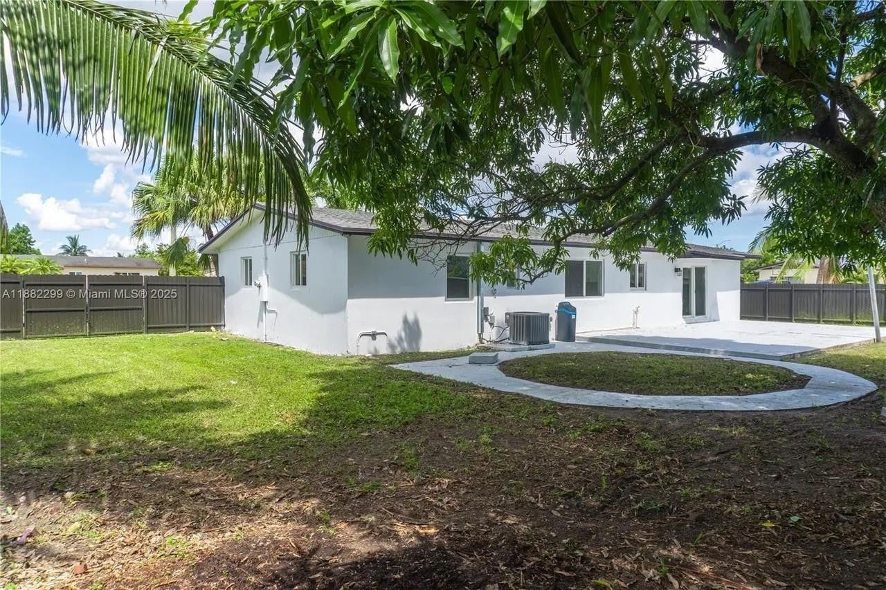 11872 SW 196TH Terrace