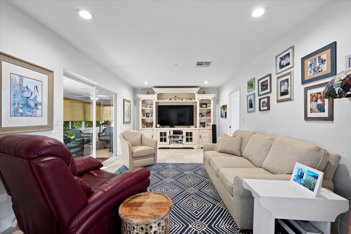 LUCERNE HOMES EAST 2 - Residential