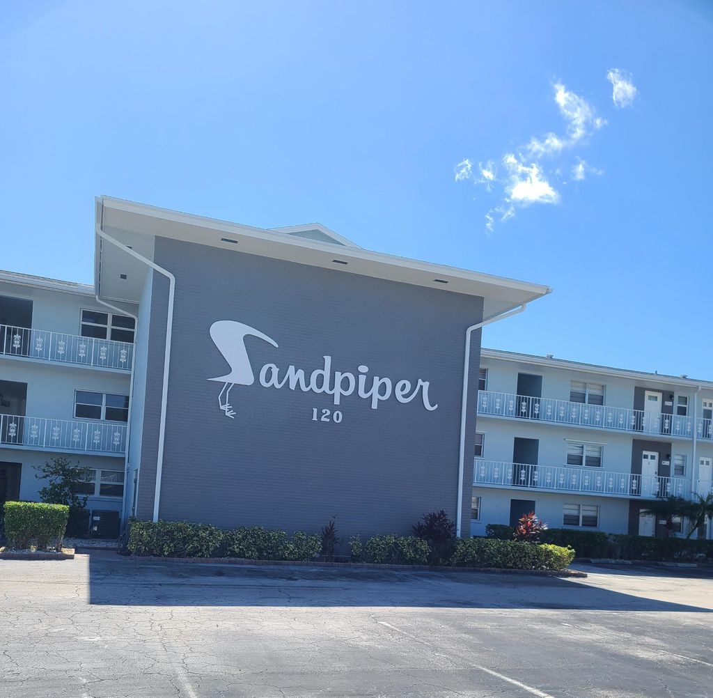 Photo of 120 Lehane Terrace #109, North Palm Beach, FL 33408 (MLS # R10928513)