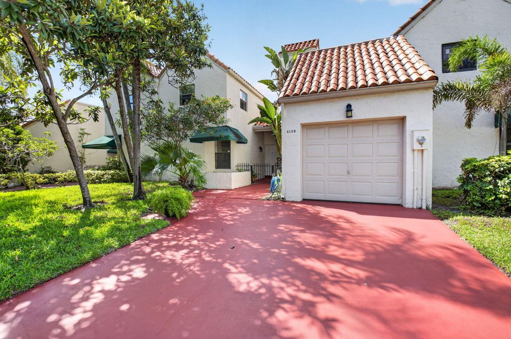 Photo of 6130 VÃ­a Tierra, Boca Raton, FL 33433 (MLS # B26018870)