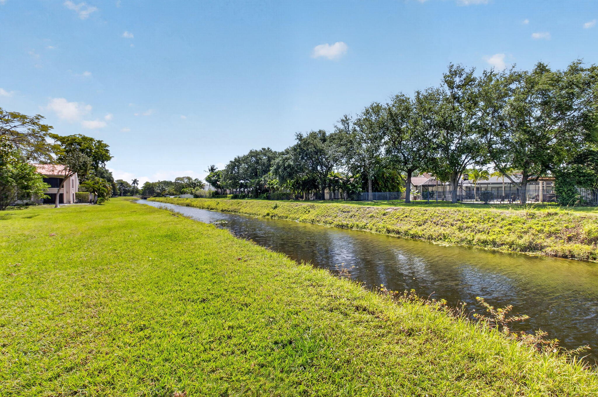 L'ambiance of Via Verde - Residential