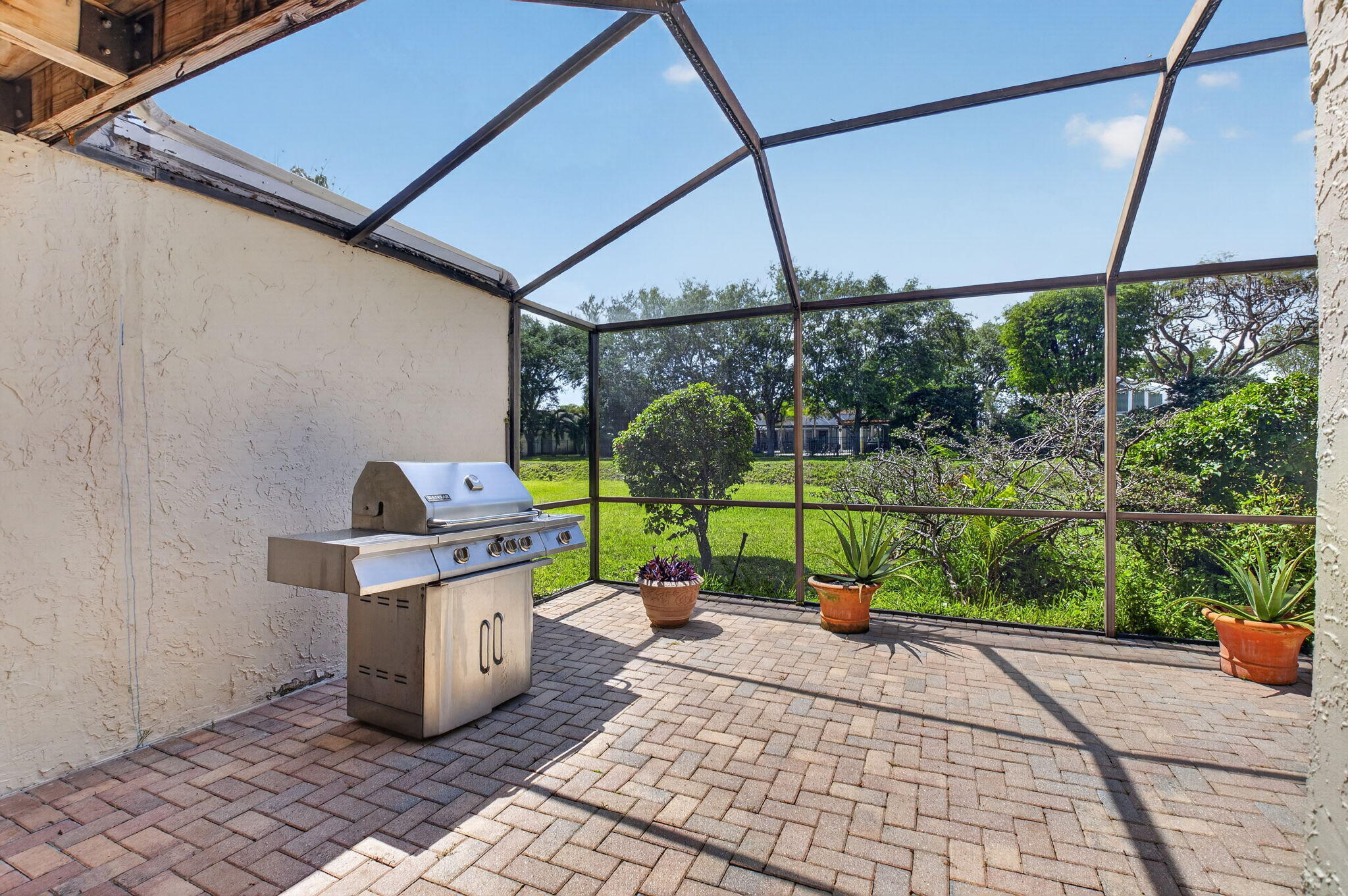 L'ambiance of Via Verde - Residential