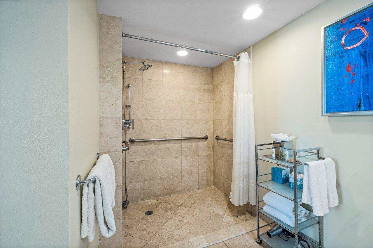 GALLERY ONE CONDO - Residential