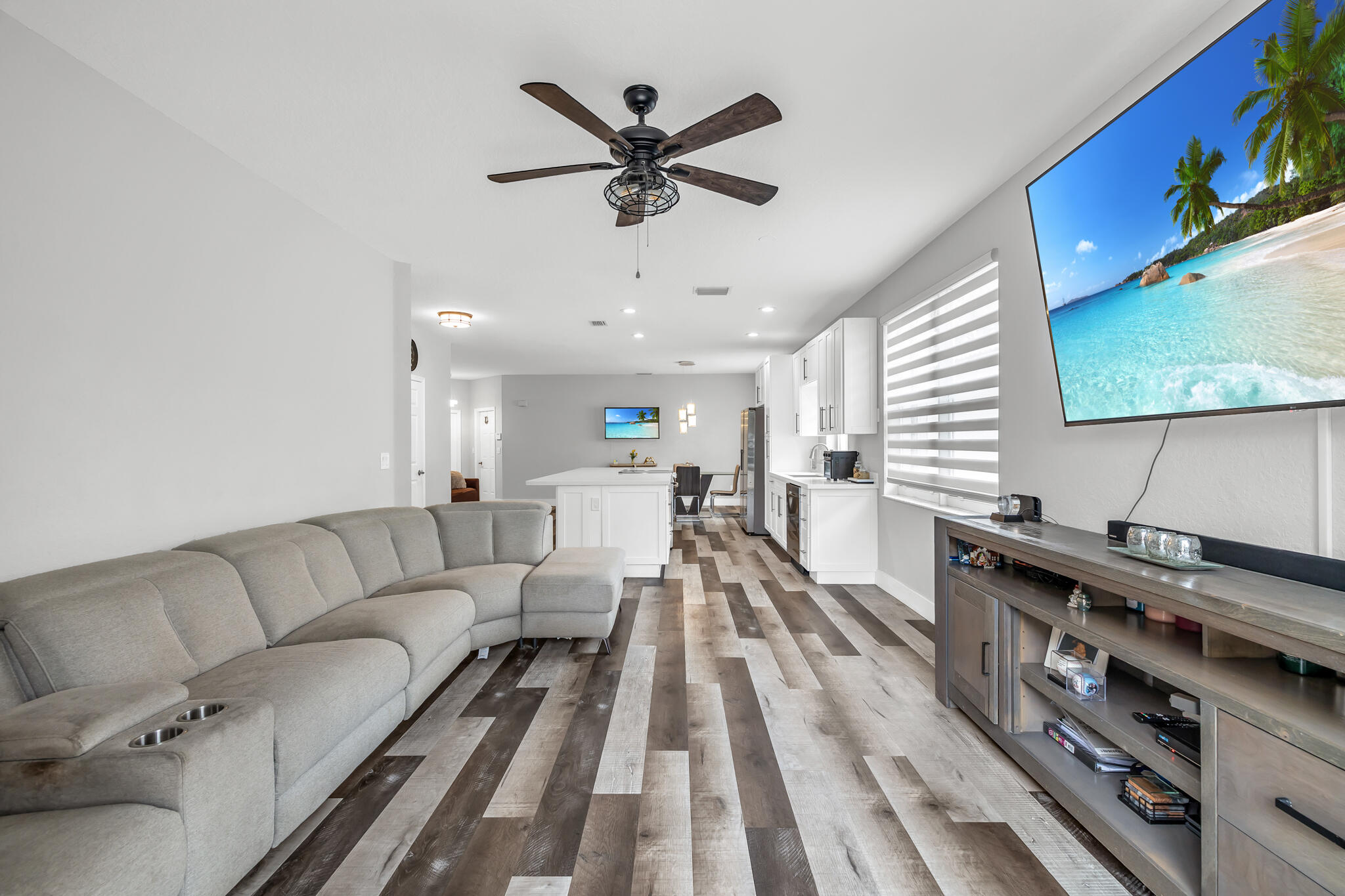 REGENCY LAKES AT COCONUT CREEK - Residential