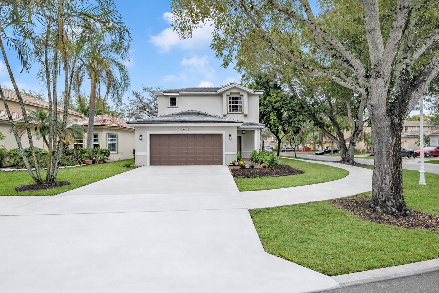 REGENCY LAKES AT COCONUT CREEK - Residential