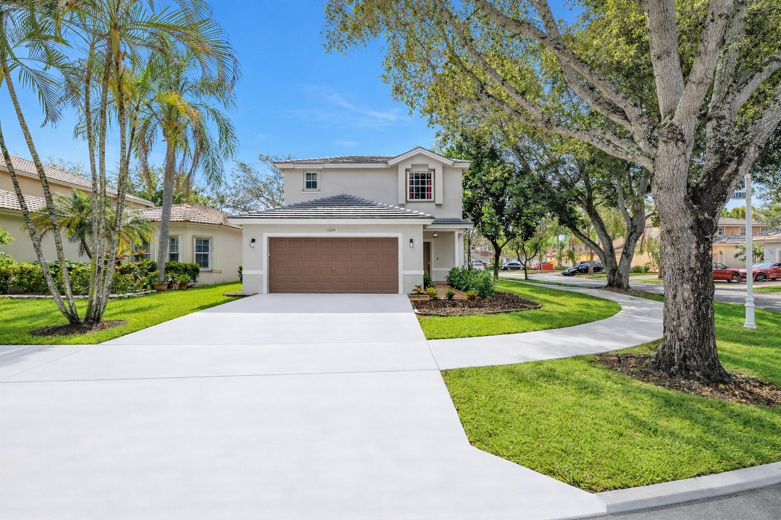 REGENCY LAKES AT COCONUT CREEK - Residential