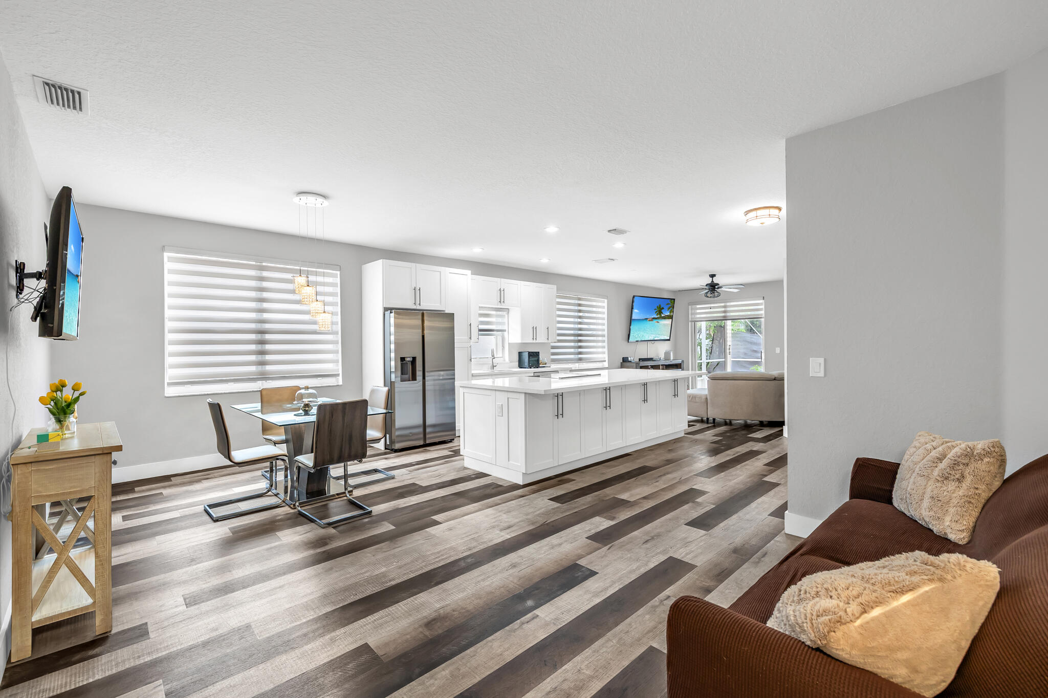 REGENCY LAKES AT COCONUT CREEK - Residential