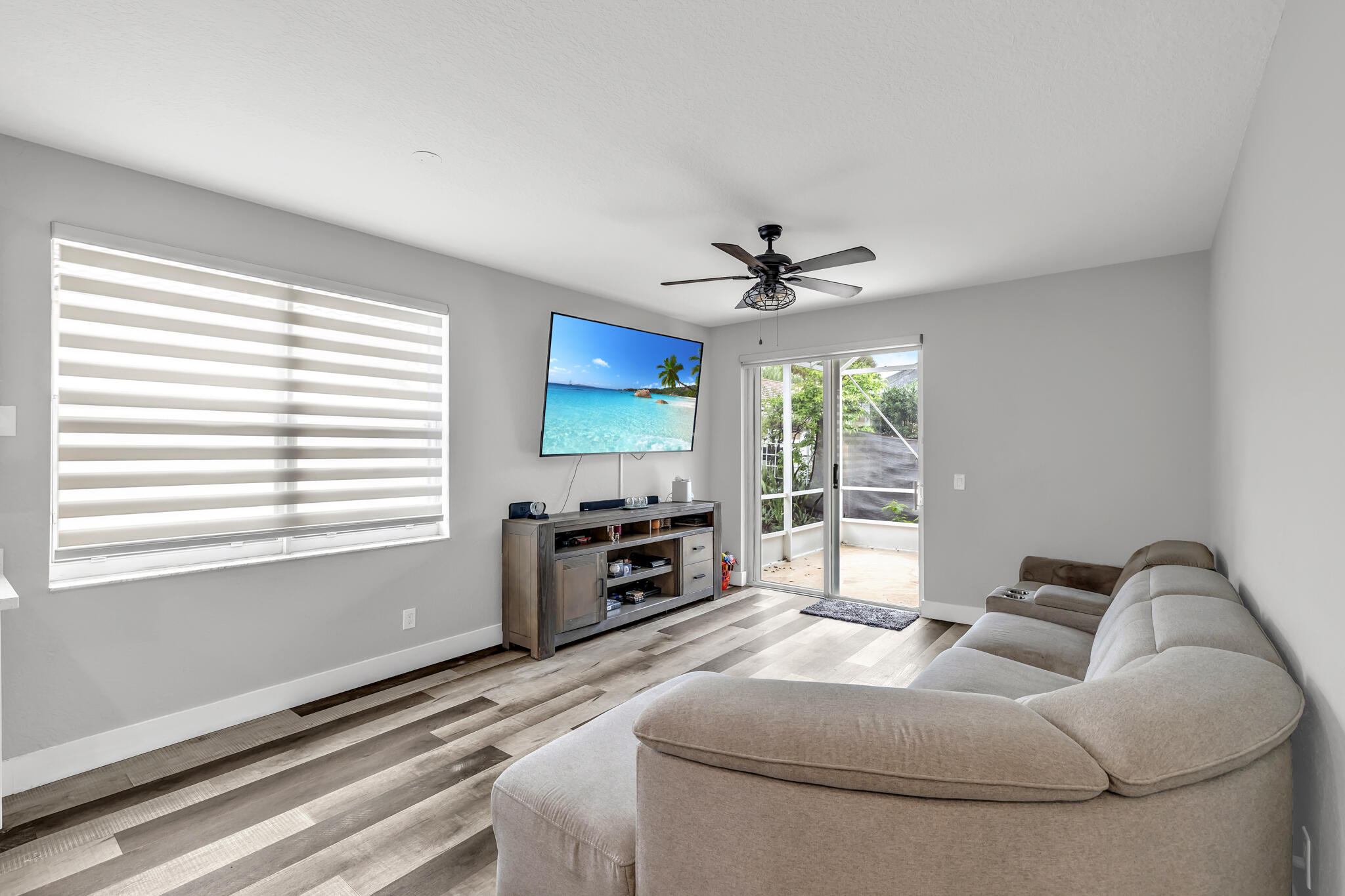 REGENCY LAKES AT COCONUT CREEK - Residential