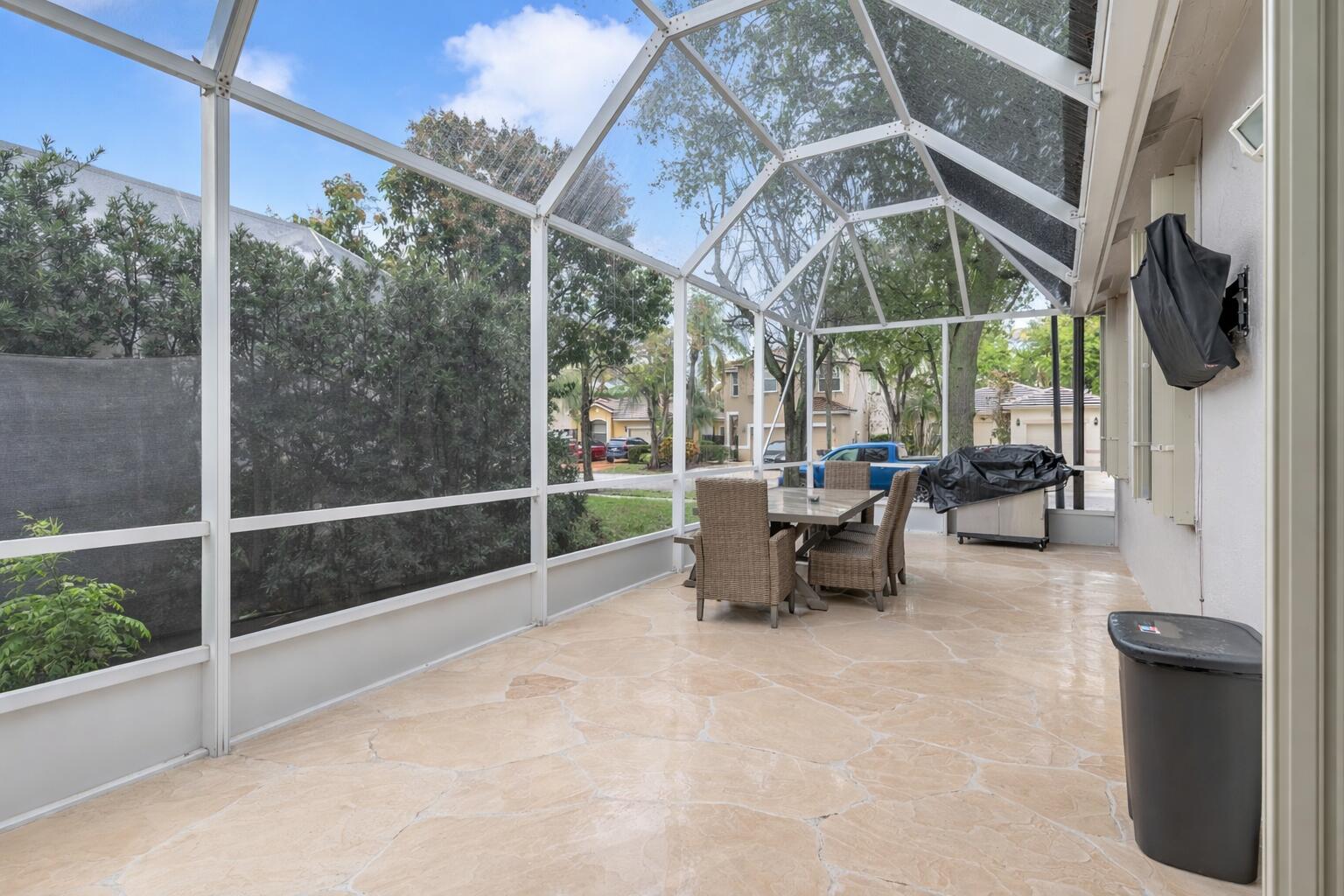 REGENCY LAKES AT COCONUT CREEK - Residential