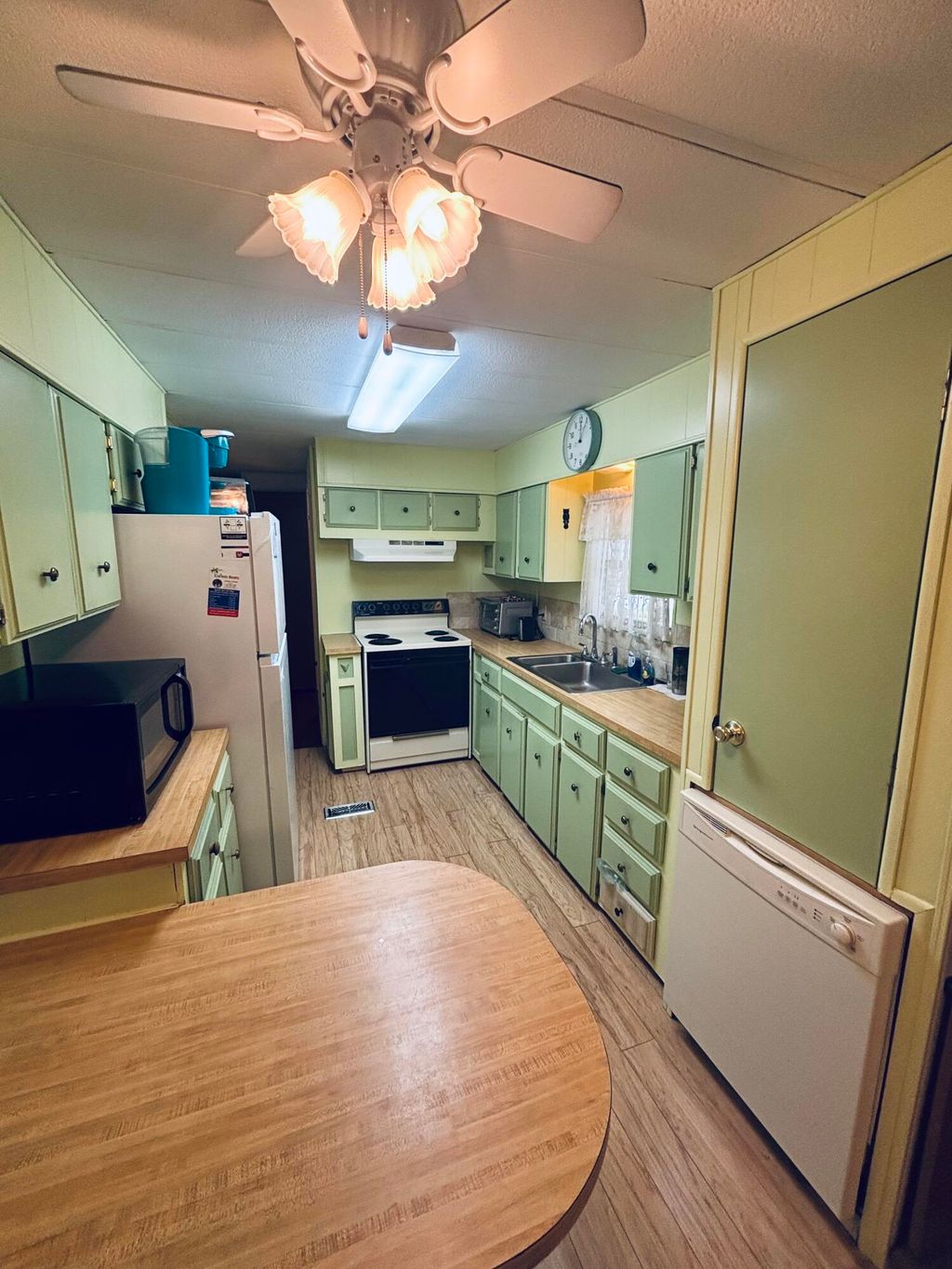 Photo of 238 W Caribbean, Port Saint Lucie, FL 34952 (MLS # B26009531)