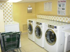 PALM BEACH HARBOUR CLUB CONDO - Residential