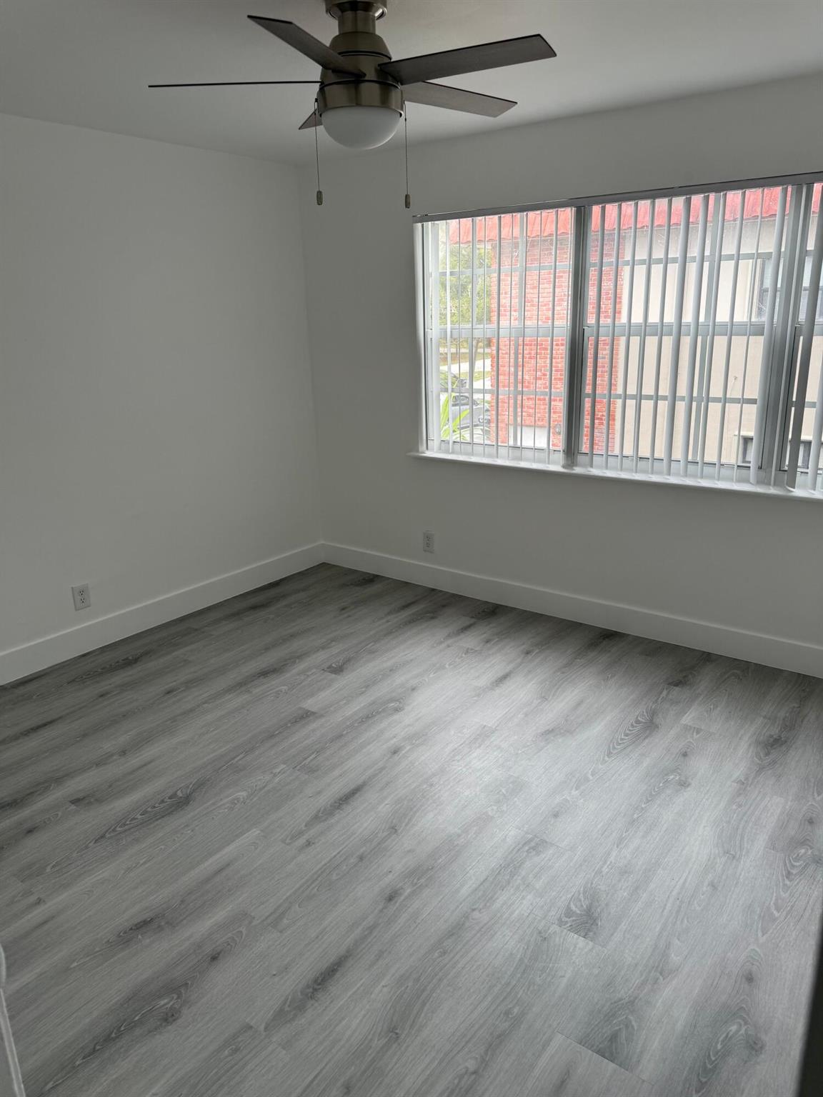 BOCA RATON HILLS SEC 02 - Residential Lease