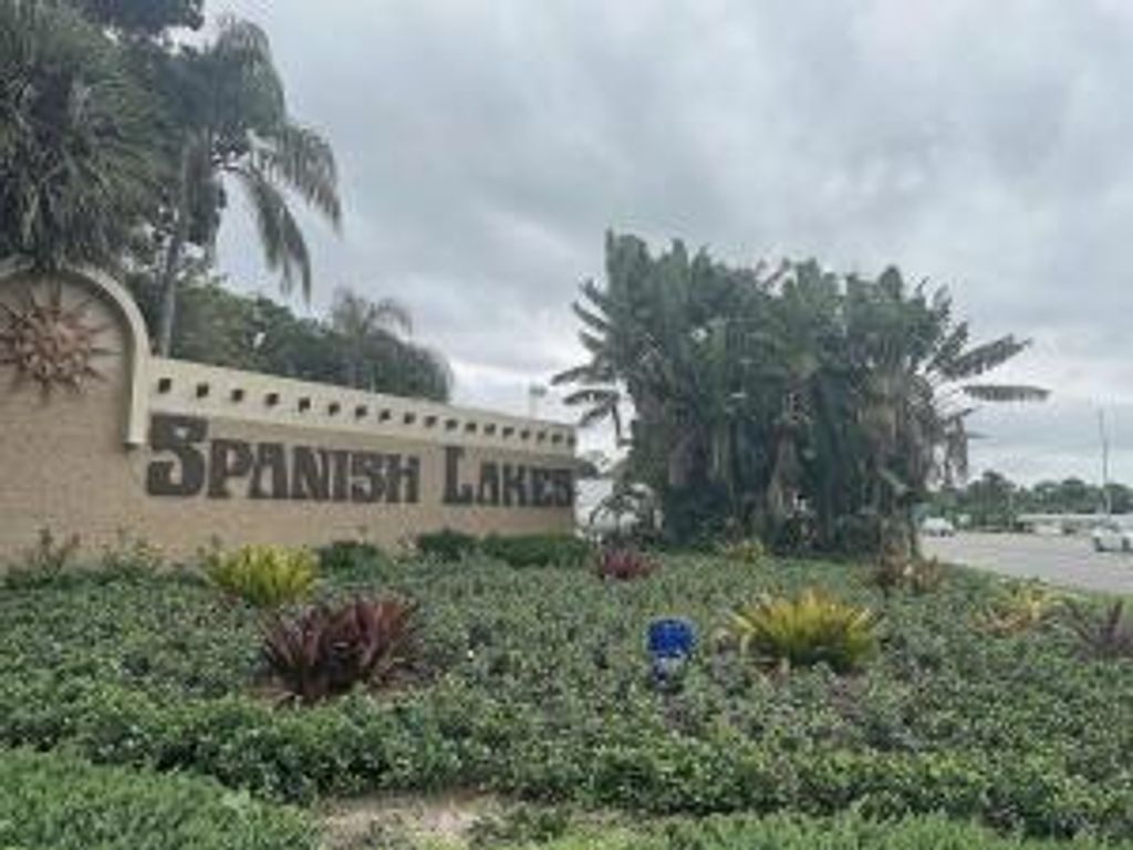 Photo of 64 Mediterranean Boulevard N, Port Saint Lucie, FL 34952 (MLS # R10955019)