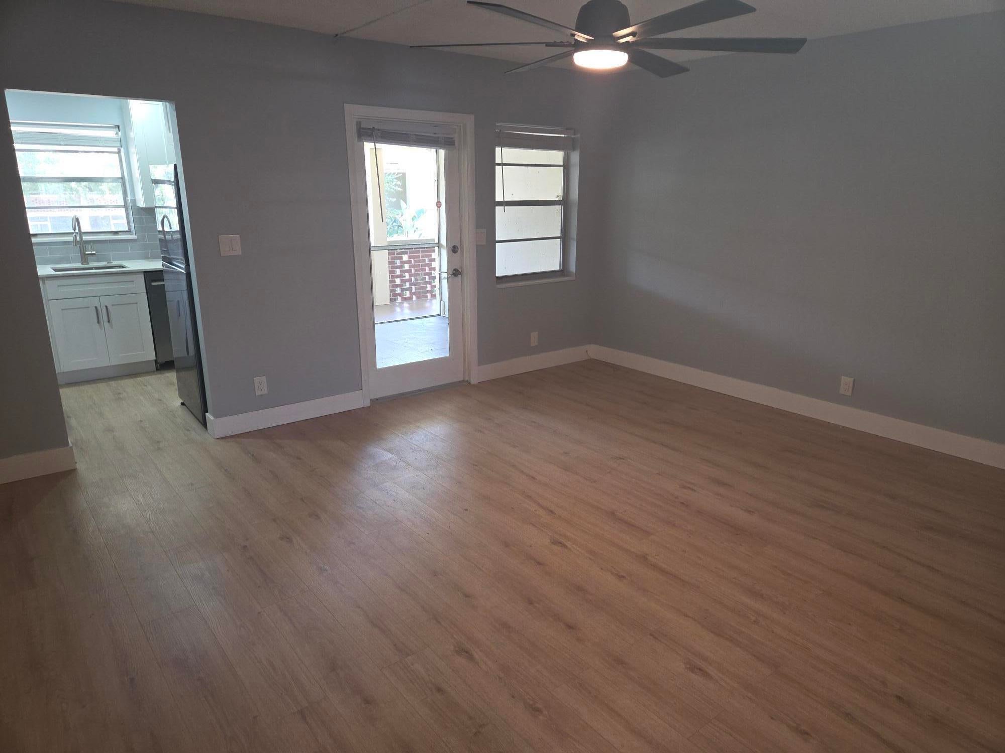 2800 NE 14th St 217