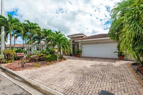 Photo of 3040 NW 7TH Street, Fort Lauderdale, FL 33311 (MLS # B26087000)