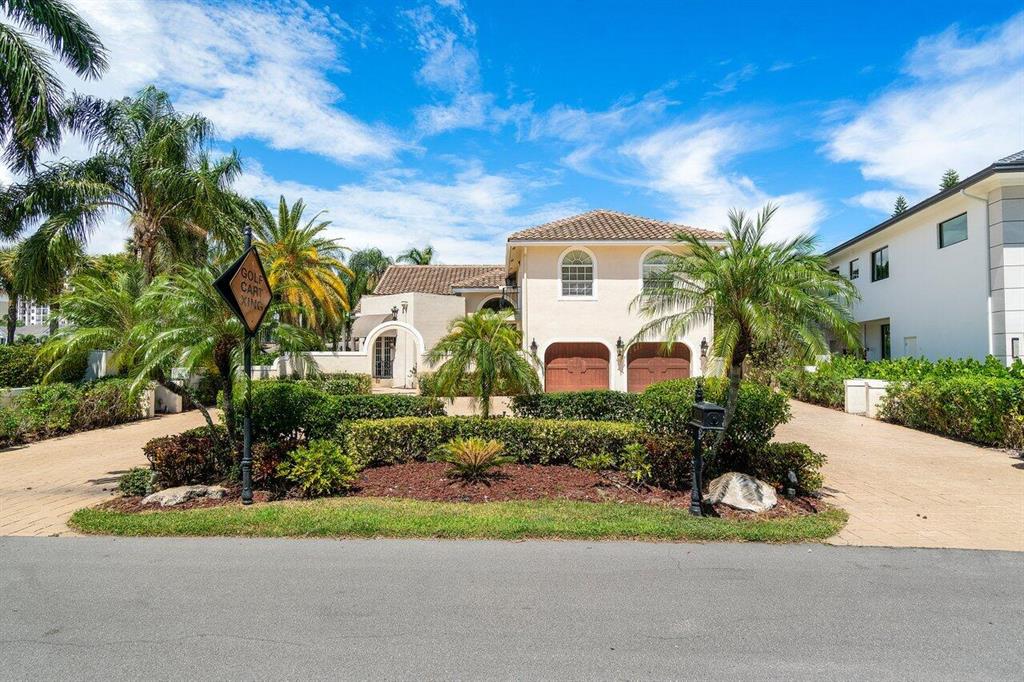 ROYAL PALM YACHT & COUNTRY CLUB - Residential