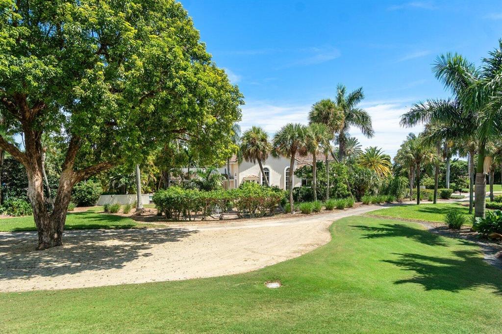 ROYAL PALM YACHT & COUNTRY CLUB - Residential