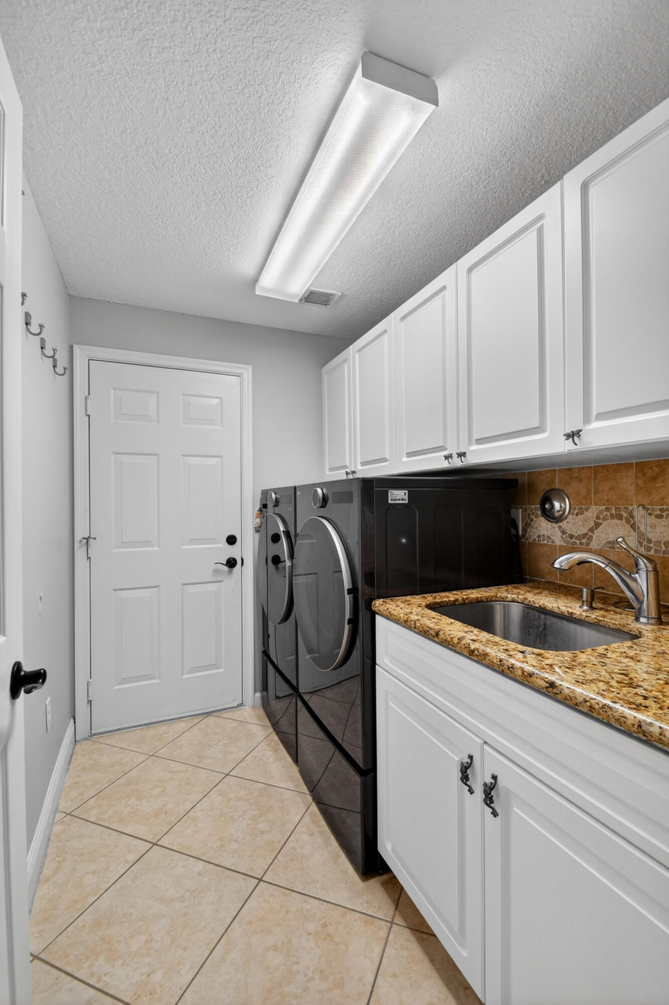 MADISON GREEN 1 PARS F AND J - Residential