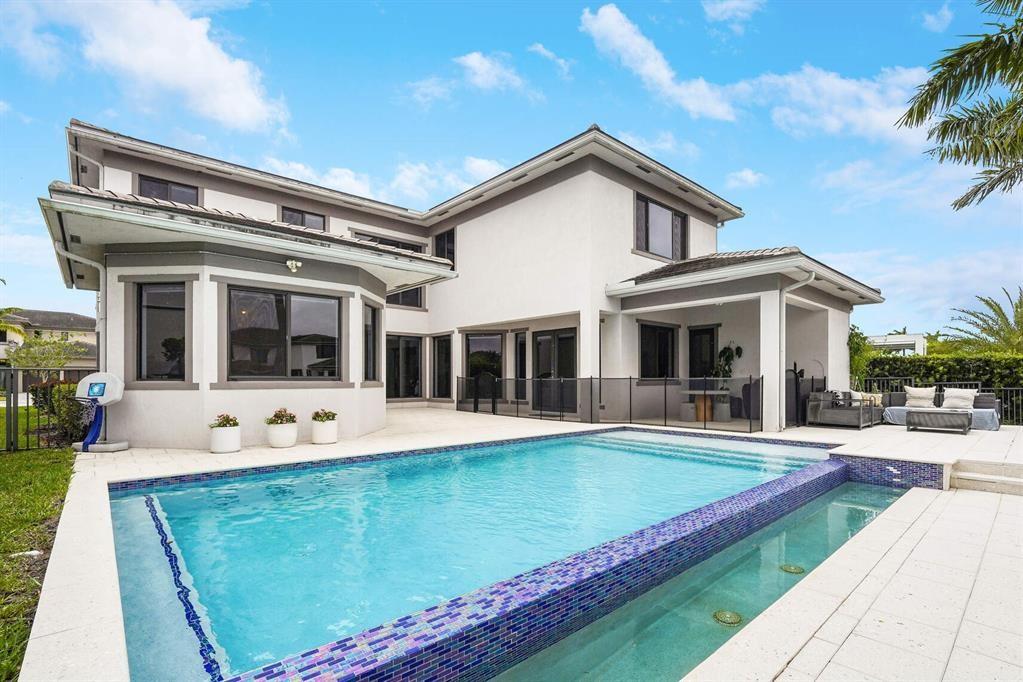 View photos, virtual tours, details... 10595 S Lago Vista Circle