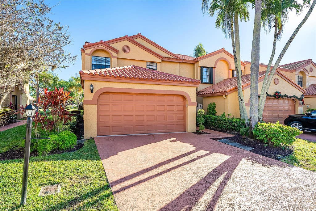 Photo of 19918 Villa Lante Place #19918, Boca Raton, FL 33434 (MLS # B26045524)