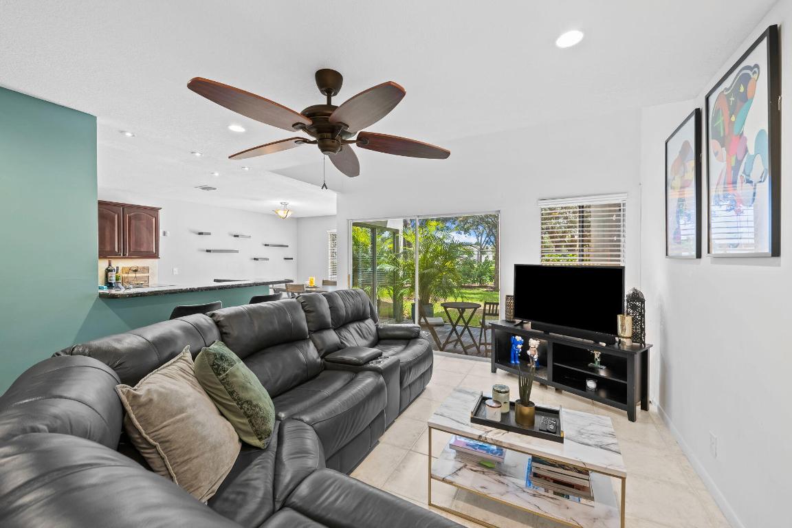 Boca Pines - Residential