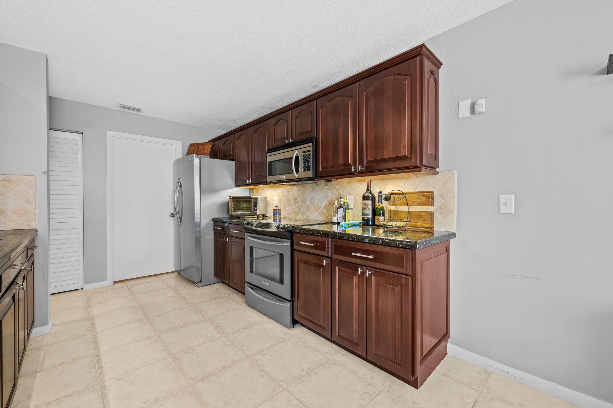 Boca Pines - Residential