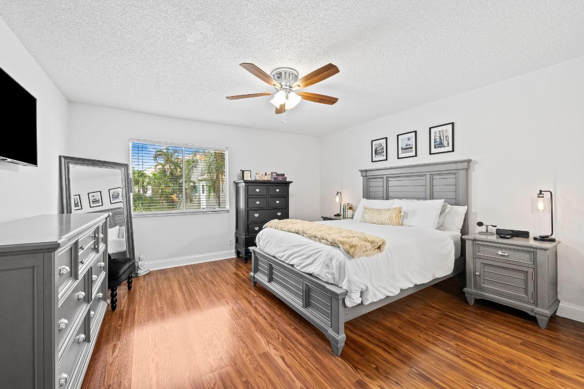 Boca Pines - Residential