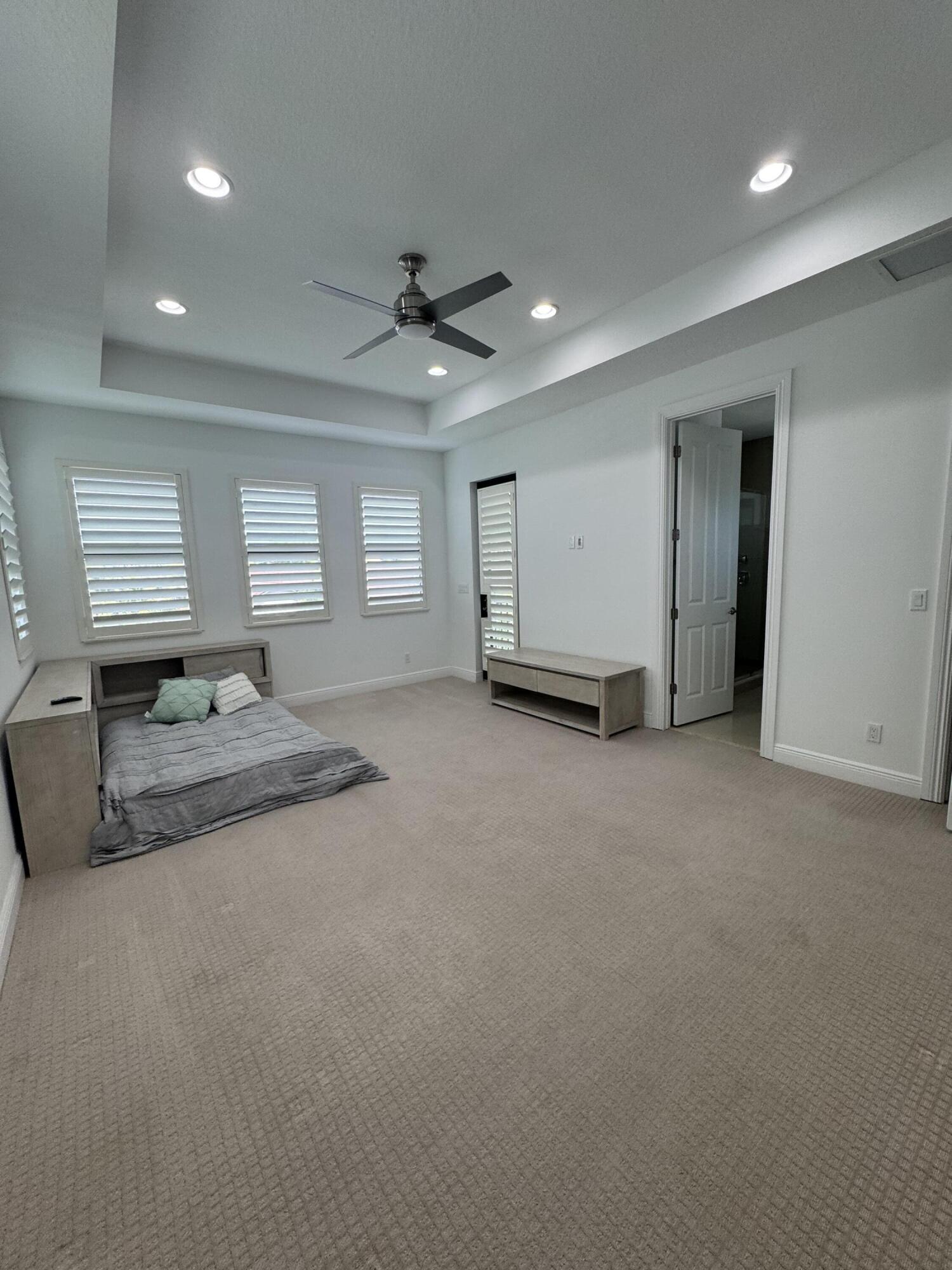 CASA DEL MAR - Residential Lease